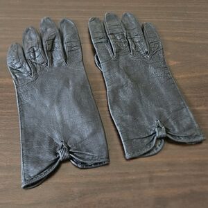 Vintage Black Gloves 7